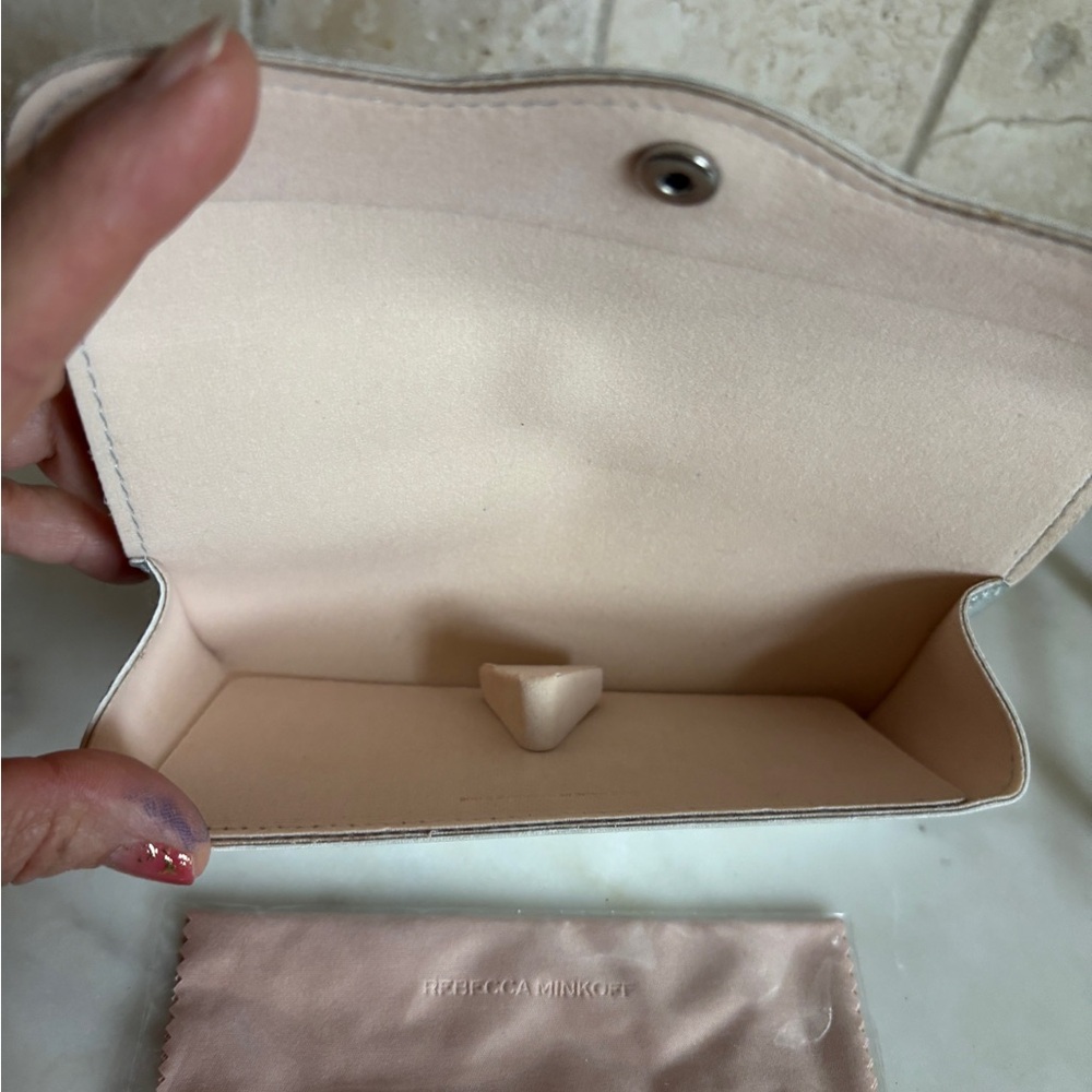 Rebecca Minkoff Silver Hard Case Glass Sunglasses Case with Cleaner cloth - Picture 5 of 6